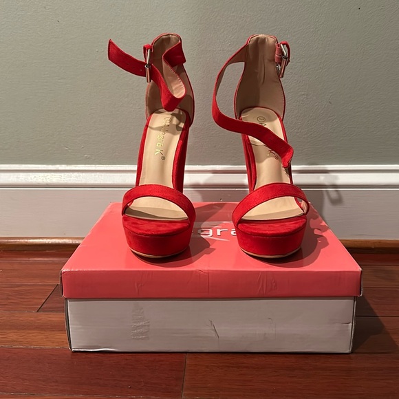 Red women’s size 7 heels - Picture 1 of 4